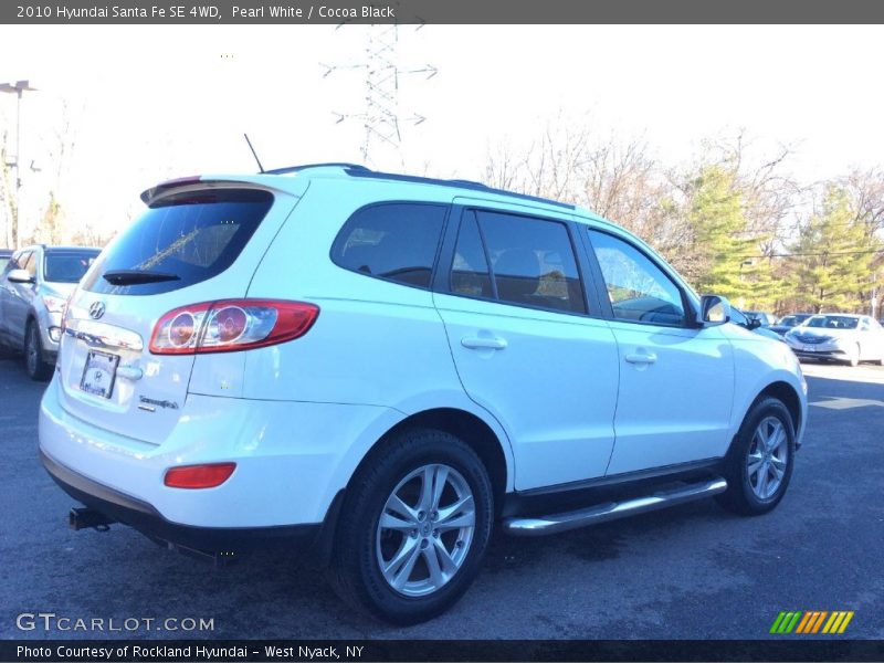 Pearl White / Cocoa Black 2010 Hyundai Santa Fe SE 4WD