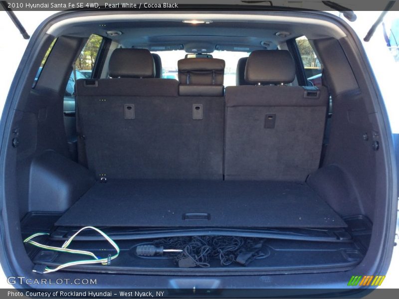Pearl White / Cocoa Black 2010 Hyundai Santa Fe SE 4WD