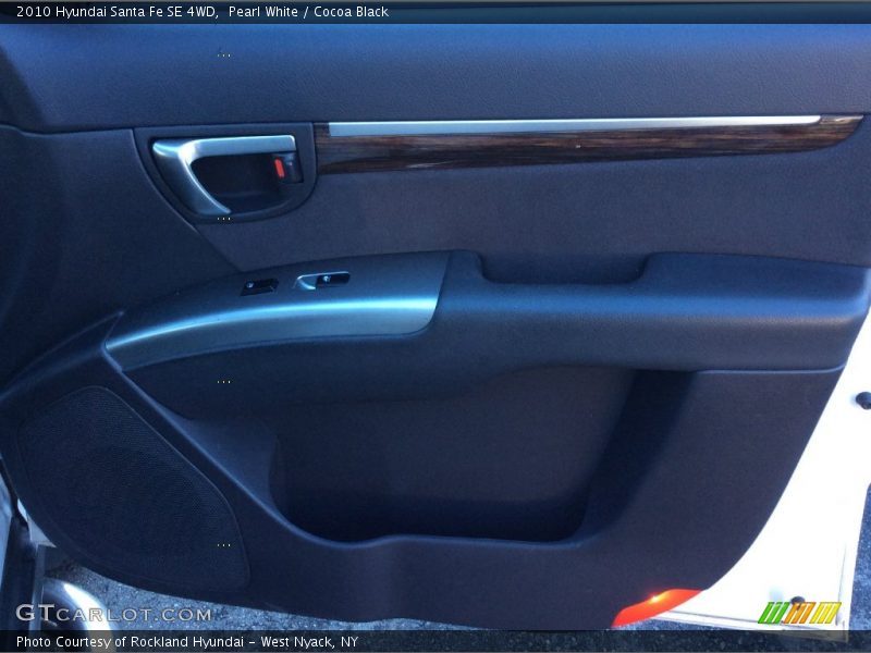 Pearl White / Cocoa Black 2010 Hyundai Santa Fe SE 4WD