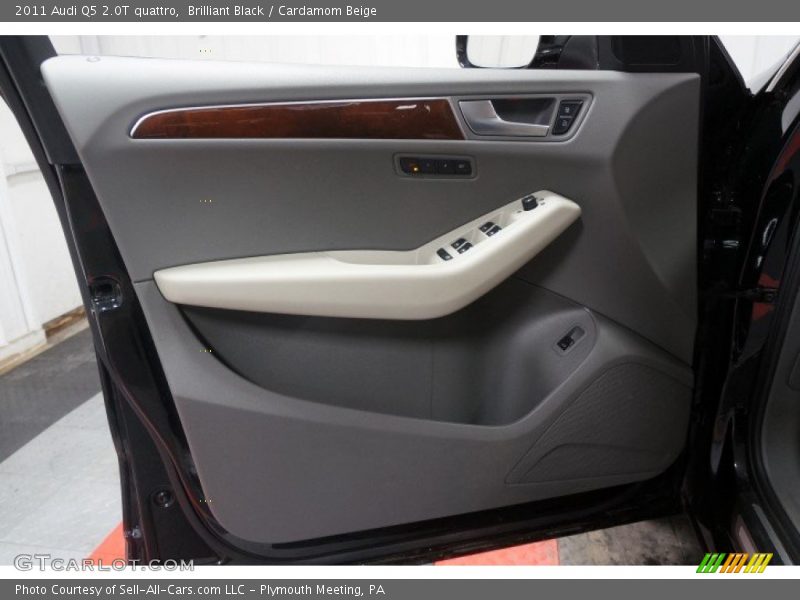 Brilliant Black / Cardamom Beige 2011 Audi Q5 2.0T quattro