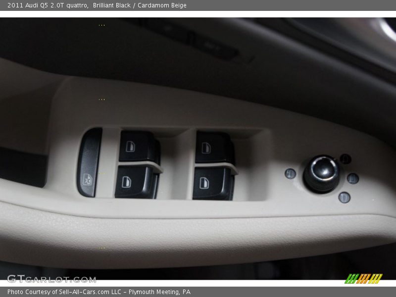 Brilliant Black / Cardamom Beige 2011 Audi Q5 2.0T quattro