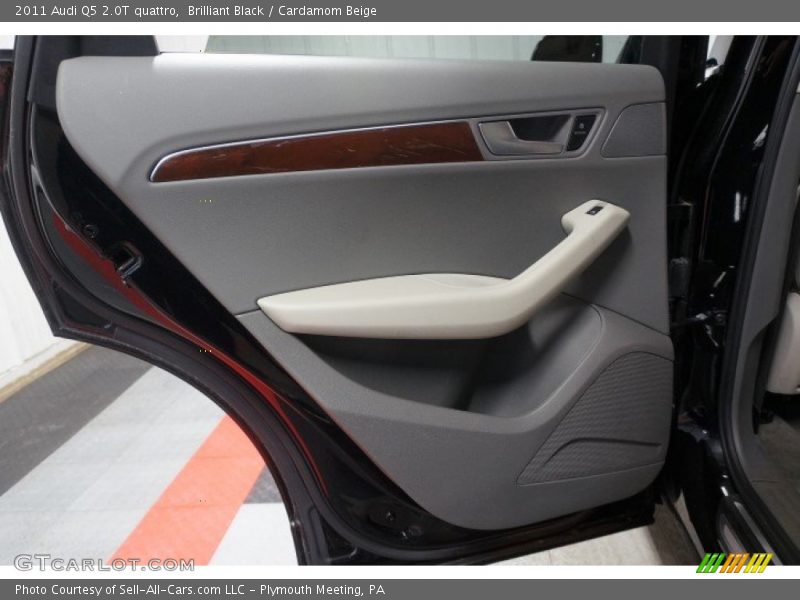 Brilliant Black / Cardamom Beige 2011 Audi Q5 2.0T quattro