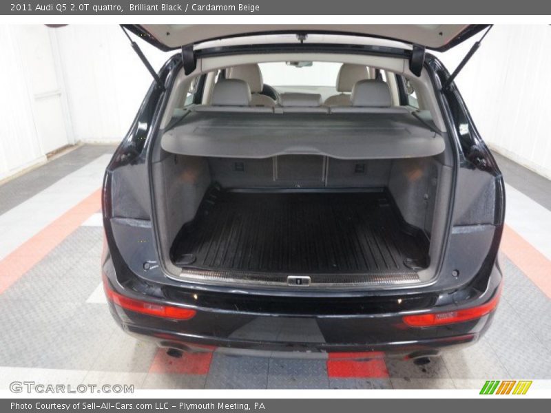 Brilliant Black / Cardamom Beige 2011 Audi Q5 2.0T quattro