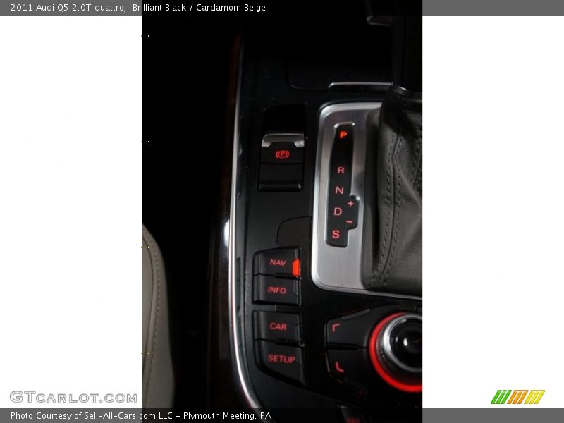 Brilliant Black / Cardamom Beige 2011 Audi Q5 2.0T quattro