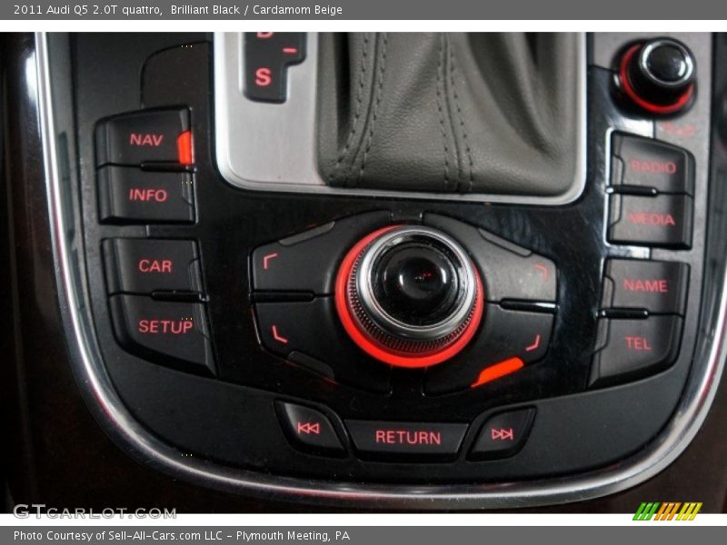 Brilliant Black / Cardamom Beige 2011 Audi Q5 2.0T quattro