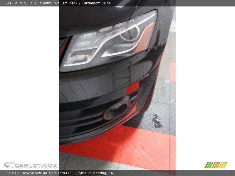 Brilliant Black / Cardamom Beige 2011 Audi Q5 2.0T quattro