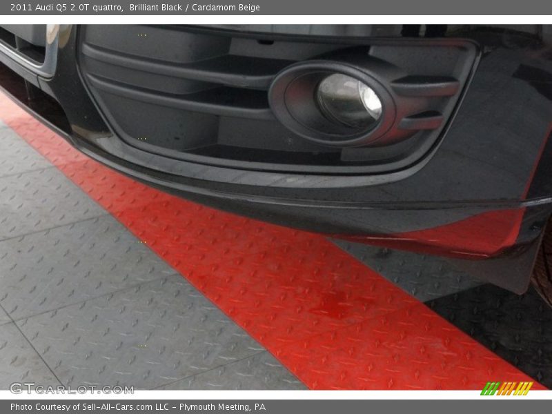 Brilliant Black / Cardamom Beige 2011 Audi Q5 2.0T quattro