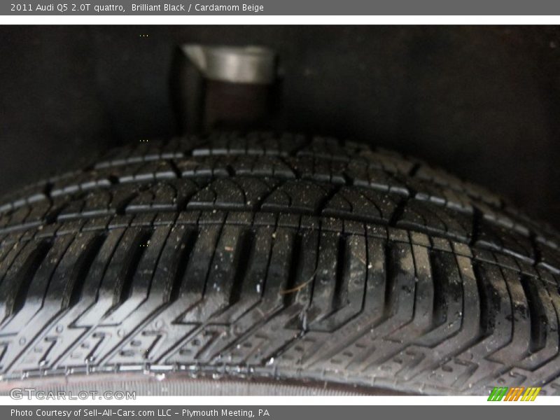 Brilliant Black / Cardamom Beige 2011 Audi Q5 2.0T quattro