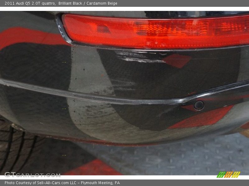 Brilliant Black / Cardamom Beige 2011 Audi Q5 2.0T quattro