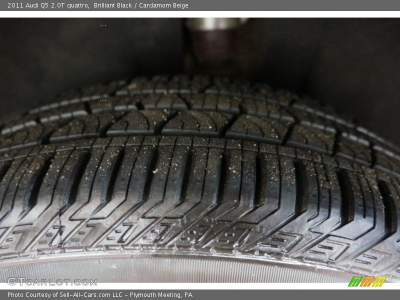 Brilliant Black / Cardamom Beige 2011 Audi Q5 2.0T quattro
