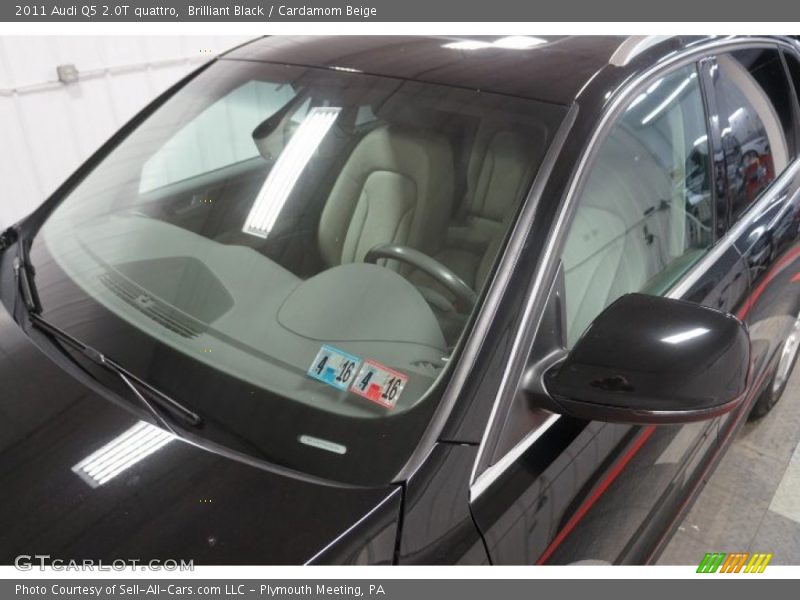 Brilliant Black / Cardamom Beige 2011 Audi Q5 2.0T quattro