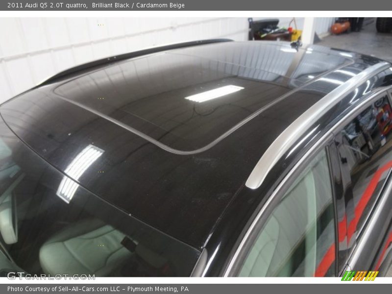 Brilliant Black / Cardamom Beige 2011 Audi Q5 2.0T quattro