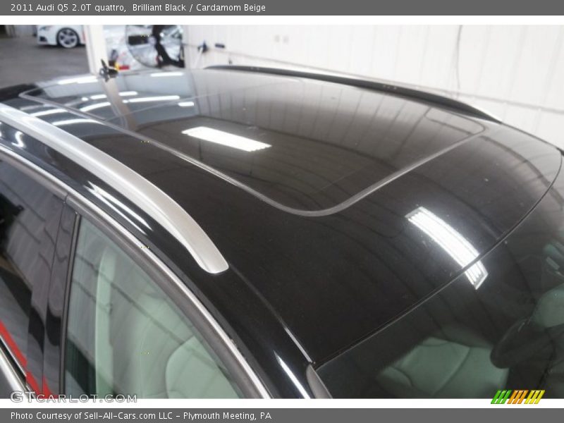 Brilliant Black / Cardamom Beige 2011 Audi Q5 2.0T quattro