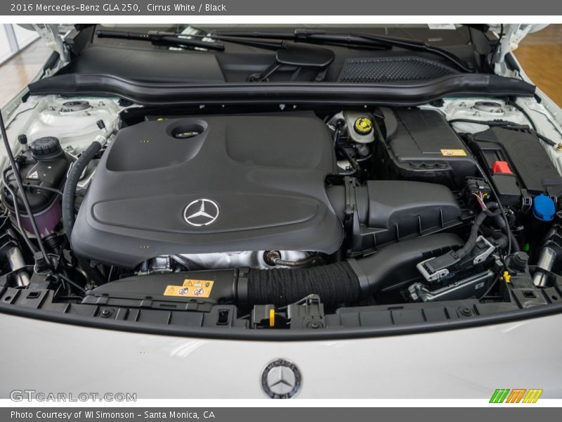 Cirrus White / Black 2016 Mercedes-Benz GLA 250