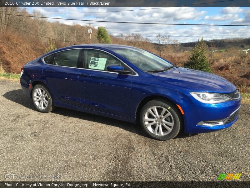 Vivid Blue Pearl / Black/Linen 2016 Chrysler 200 Limited