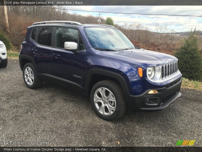 Front 3/4 View of 2016 Renegade Limited 4x4