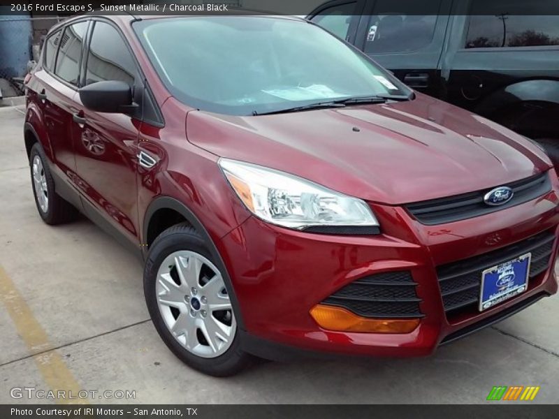 Sunset Metallic / Charcoal Black 2016 Ford Escape S