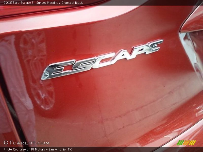 Sunset Metallic / Charcoal Black 2016 Ford Escape S