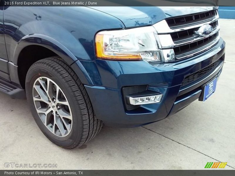 Blue Jeans Metallic / Dune 2016 Ford Expedition XLT