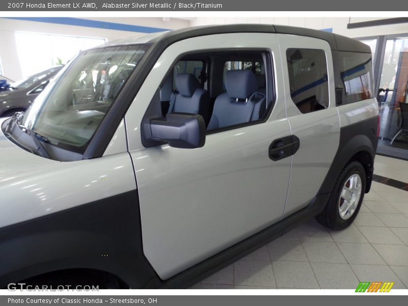 Alabaster Silver Metallic / Black/Titanium 2007 Honda Element LX AWD