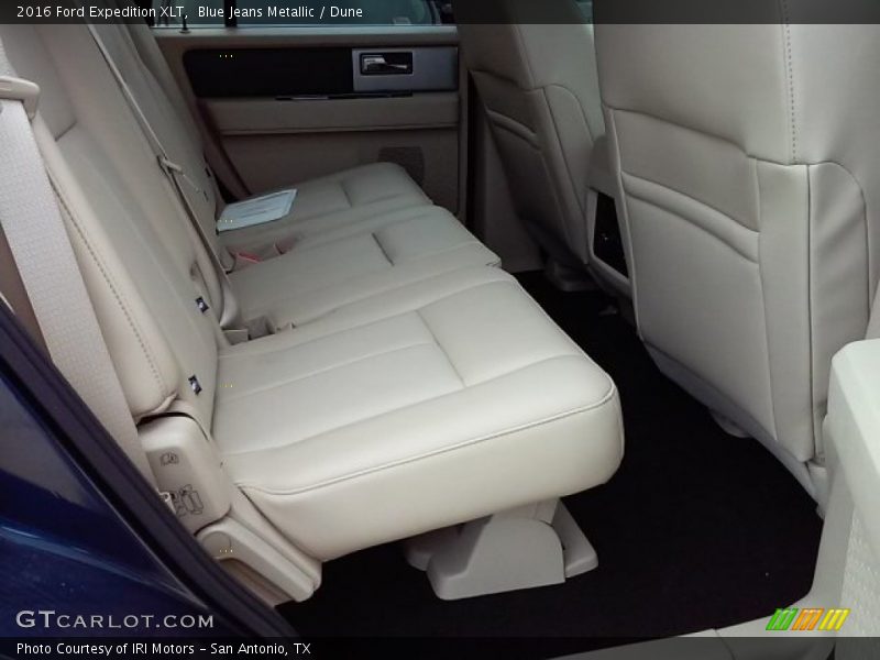 Blue Jeans Metallic / Dune 2016 Ford Expedition XLT