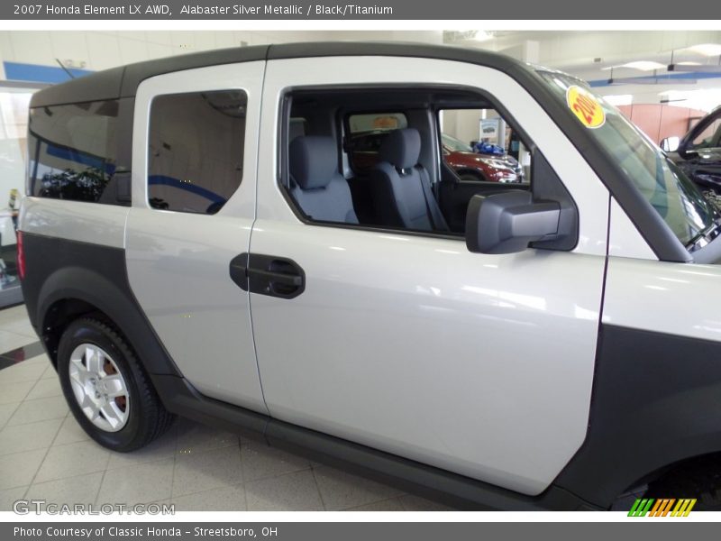 Alabaster Silver Metallic / Black/Titanium 2007 Honda Element LX AWD