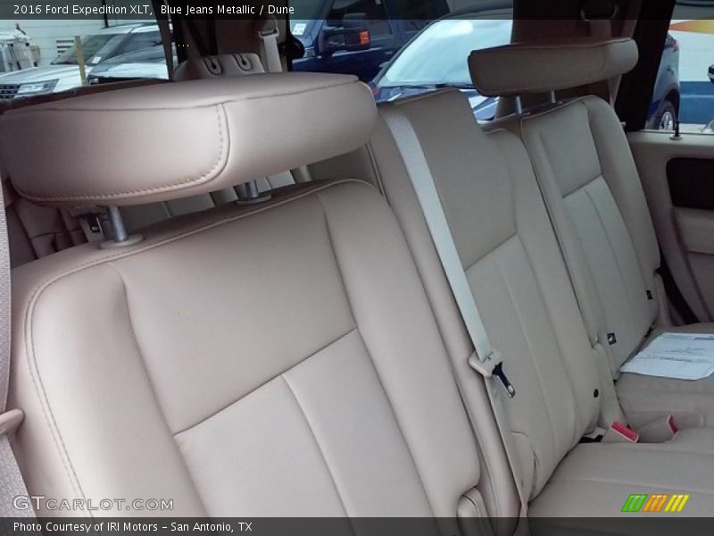 Blue Jeans Metallic / Dune 2016 Ford Expedition XLT