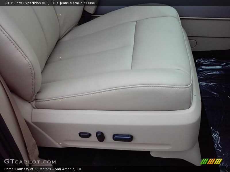 Blue Jeans Metallic / Dune 2016 Ford Expedition XLT
