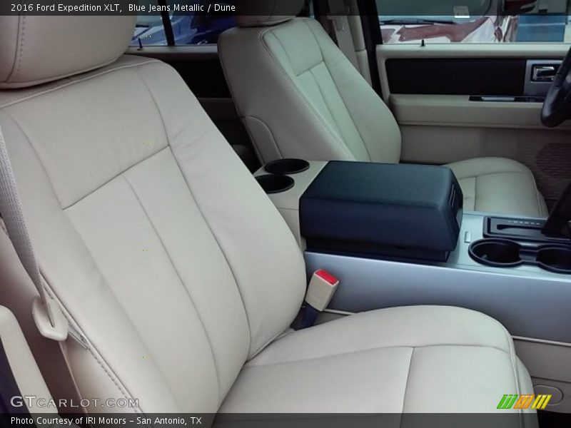 Blue Jeans Metallic / Dune 2016 Ford Expedition XLT