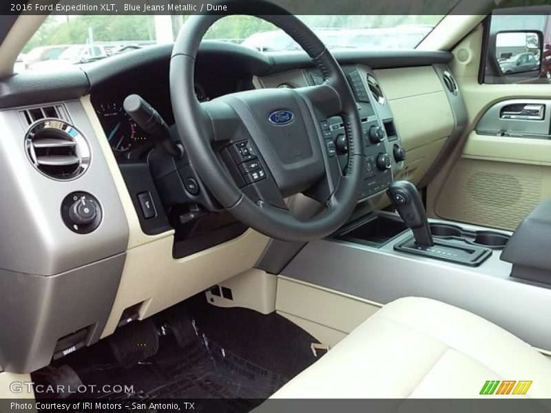 Blue Jeans Metallic / Dune 2016 Ford Expedition XLT