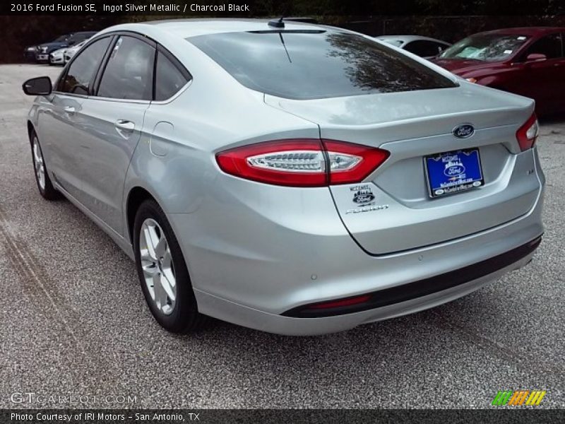 Ingot Silver Metallic / Charcoal Black 2016 Ford Fusion SE