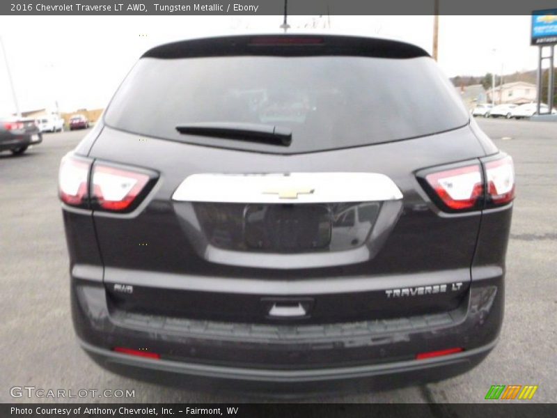 Tungsten Metallic / Ebony 2016 Chevrolet Traverse LT AWD