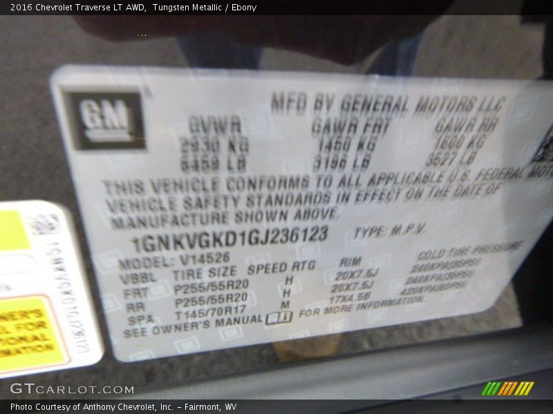 Tungsten Metallic / Ebony 2016 Chevrolet Traverse LT AWD