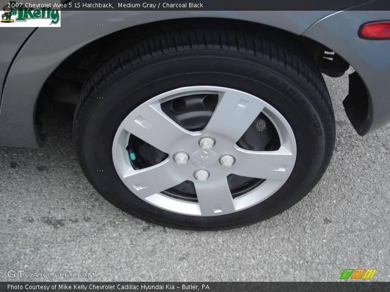 Medium Gray / Charcoal Black 2007 Chevrolet Aveo 5 LS Hatchback