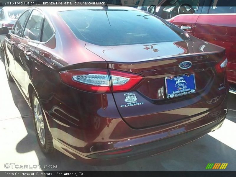 Bronze Fire Metallic / Charcoal Black 2016 Ford Fusion SE