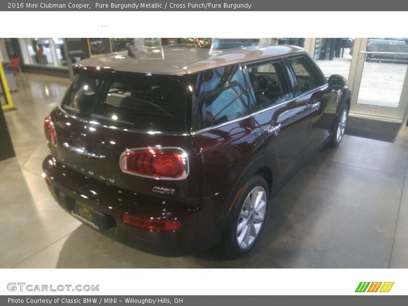 Pure Burgundy Metallic / Cross Punch/Pure Burgundy 2016 Mini Clubman Cooper