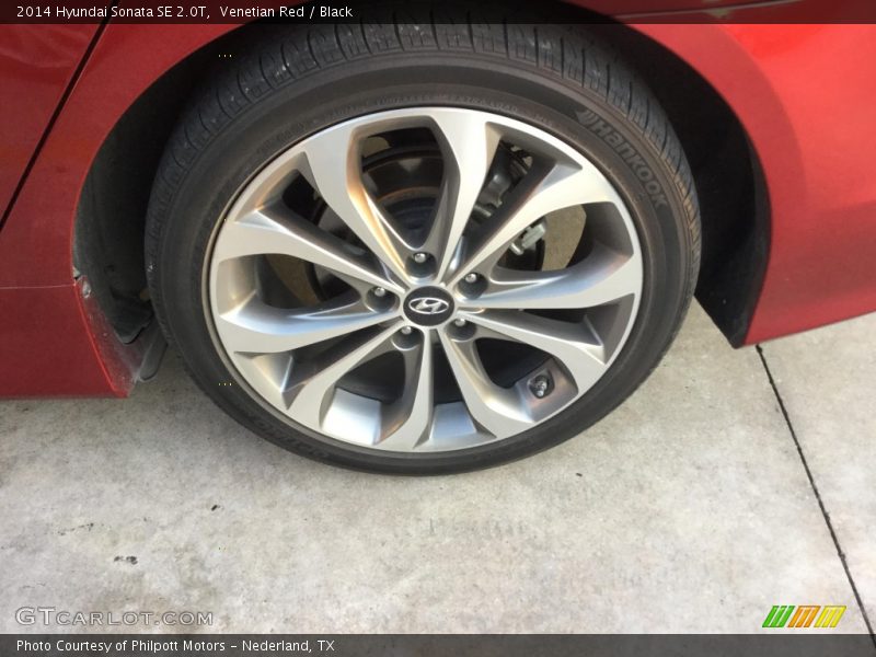 Venetian Red / Black 2014 Hyundai Sonata SE 2.0T