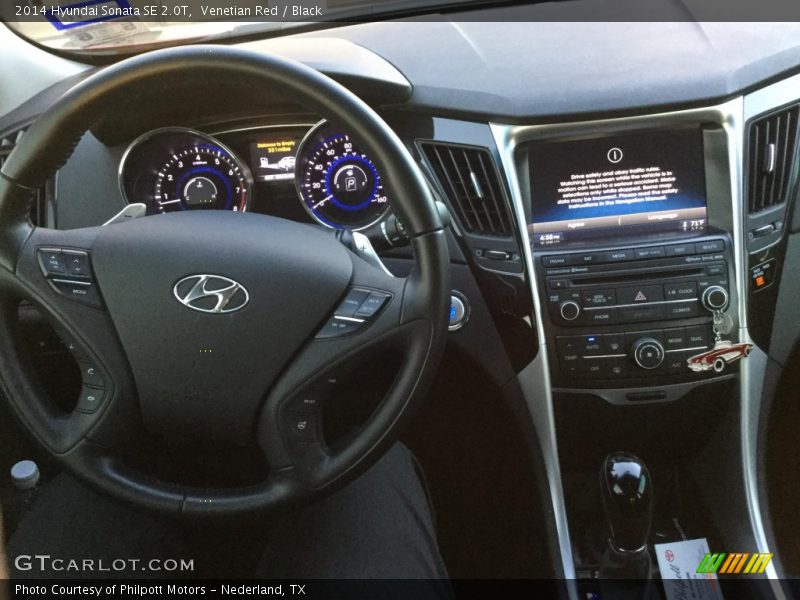 Venetian Red / Black 2014 Hyundai Sonata SE 2.0T