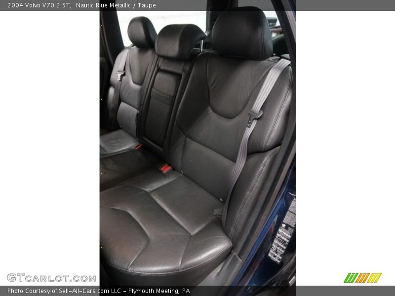 Nautic Blue Metallic / Taupe 2004 Volvo V70 2.5T