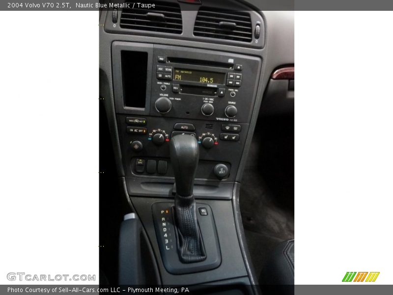 Nautic Blue Metallic / Taupe 2004 Volvo V70 2.5T