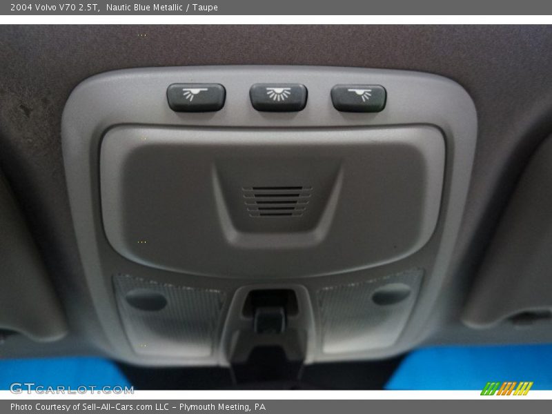 Nautic Blue Metallic / Taupe 2004 Volvo V70 2.5T