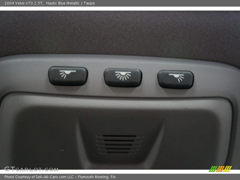 Nautic Blue Metallic / Taupe 2004 Volvo V70 2.5T