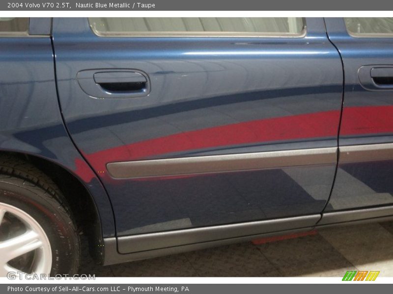 Nautic Blue Metallic / Taupe 2004 Volvo V70 2.5T
