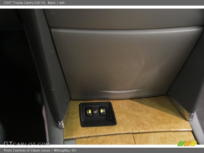 Black / Ash 2007 Toyota Camry XLE V6