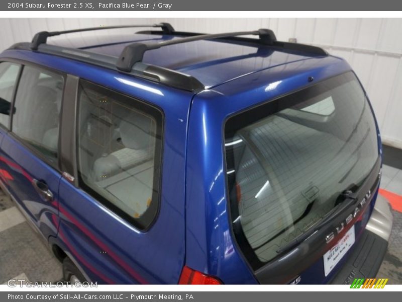 Pacifica Blue Pearl / Gray 2004 Subaru Forester 2.5 XS
