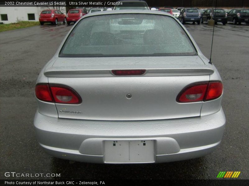 Ultra Silver Metallic / Graphite 2002 Chevrolet Cavalier LS Sedan