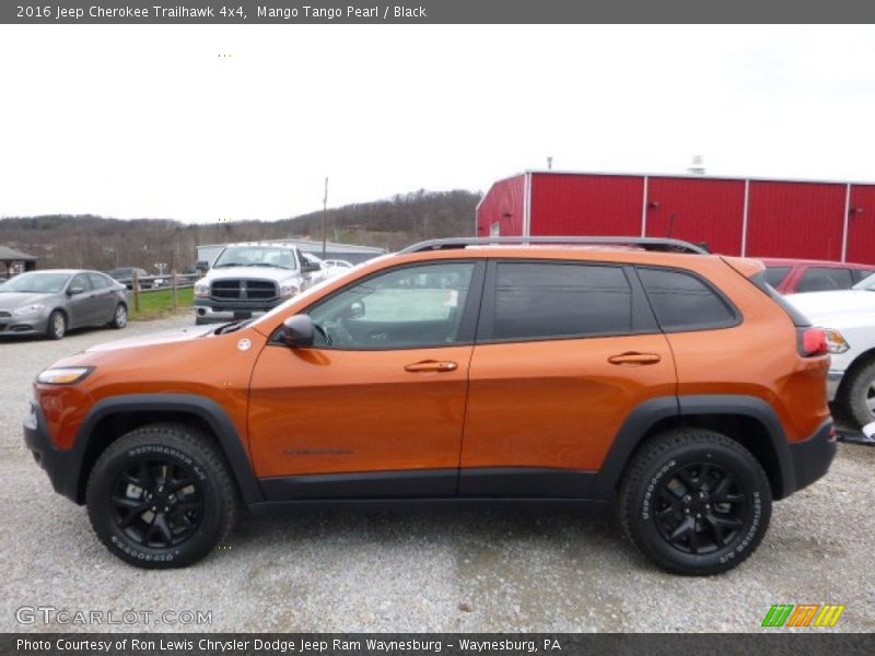 Mango Tango Pearl / Black 2016 Jeep Cherokee Trailhawk 4x4