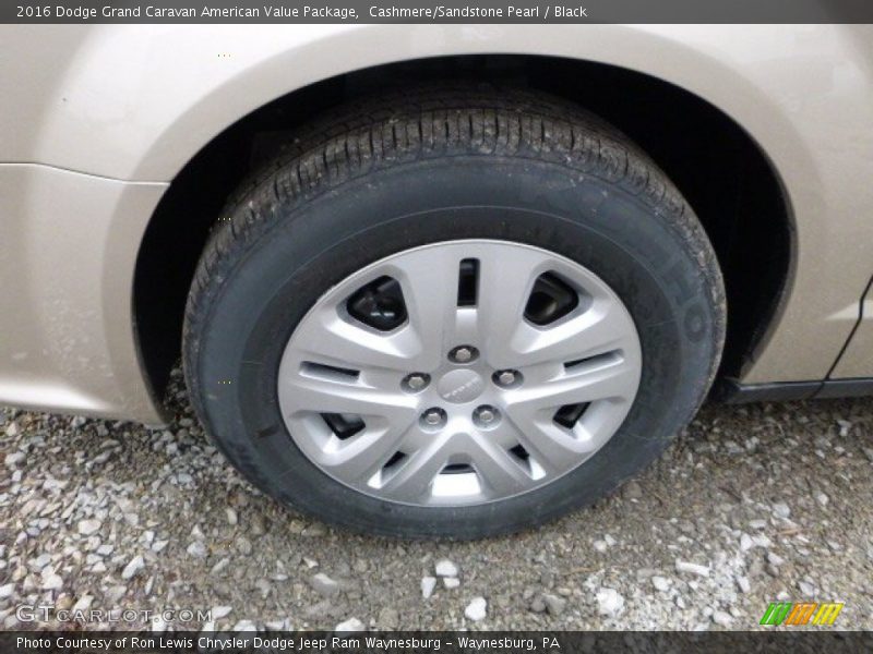 Cashmere/Sandstone Pearl / Black 2016 Dodge Grand Caravan American Value Package