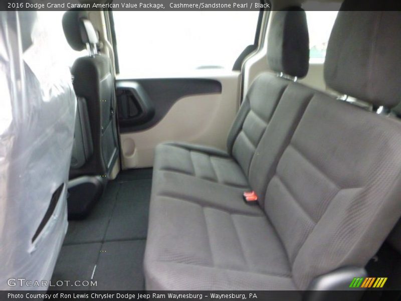 Cashmere/Sandstone Pearl / Black 2016 Dodge Grand Caravan American Value Package