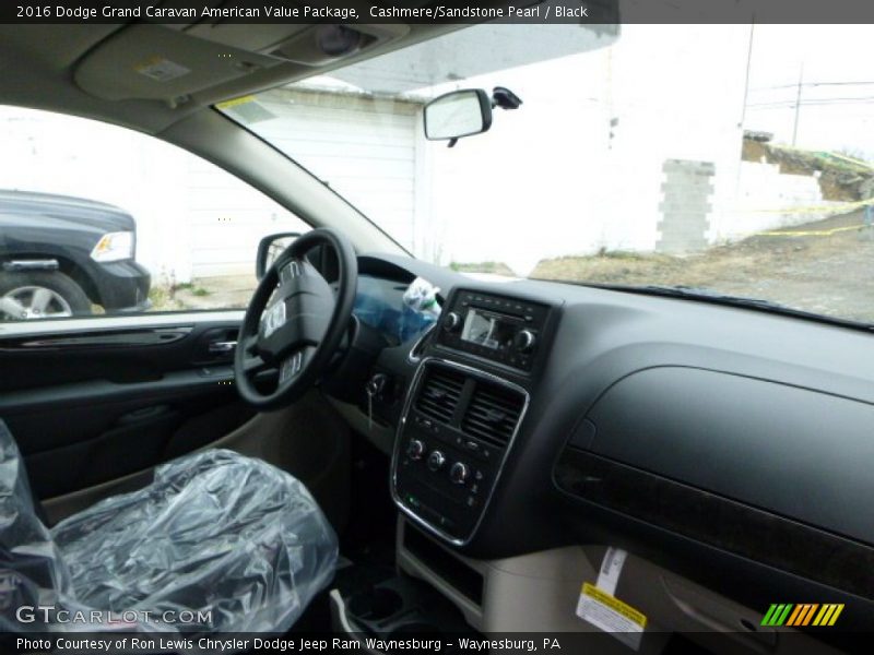 Cashmere/Sandstone Pearl / Black 2016 Dodge Grand Caravan American Value Package
